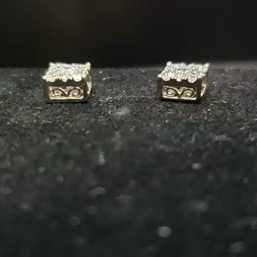 10K White Gold Ladies Diamond Cluster Stud Earrings .90tcw S10BO11-5 (3)