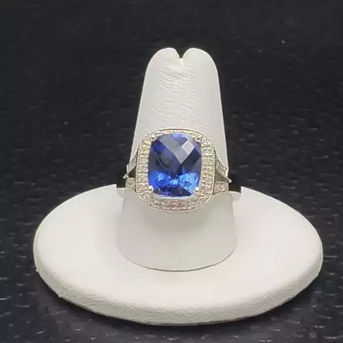 10K White Gold Ring with 4.0ct Tanzanite & 0.25ct Diamond Halo B16-9 (2)