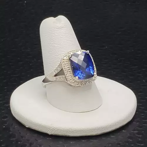 10K White Gold Ring with 4.0ct Tanzanite & 0.25ct Diamond Halo B16-9 (4)