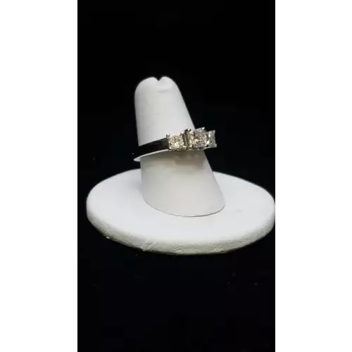 14K White Gold Engagement Princess Cut 3 Diamond Ring 1.30TCW Sz-6.75 S10BO14-7 (3)