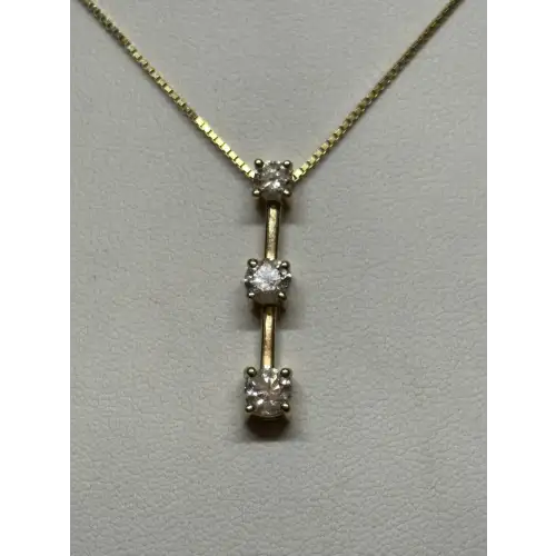 14K YG Ladies 3 Stone Tier Natural Diamond Pendent Necklace 1.0tcw 18
