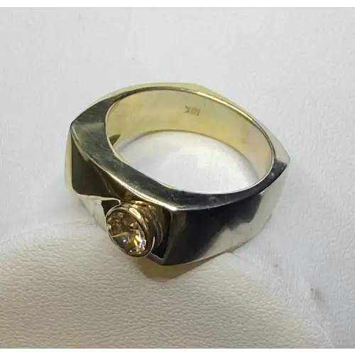 18K Gold Ring , with .70 CT.  Unique Champagne Diamond (3)