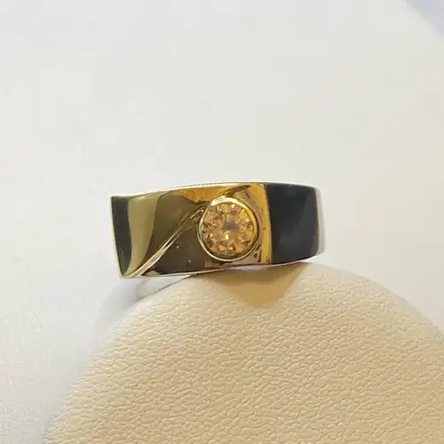 18K Gold Ring , with .70 CT.  Unique Champagne Diamond (4)