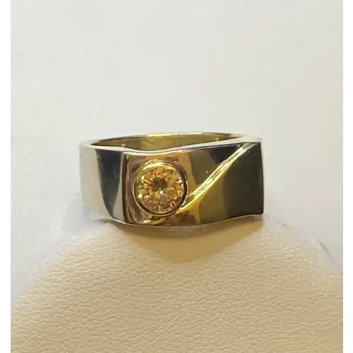 18K Gold Ring , with .70 CT.  Unique Champagne Diamond (2)