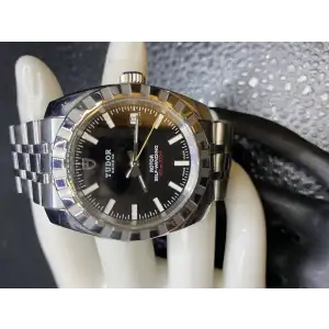 Tudor Prince Self Winding Date 100m/330ft0