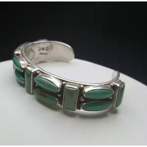 Vintage Navajo Sterling Silver & Turquoise Cuff Bracelet - B11-7 (5)