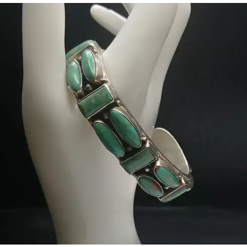 Vintage Navajo Sterling Silver & Turquoise Cuff Bracelet - B11-7 (3)